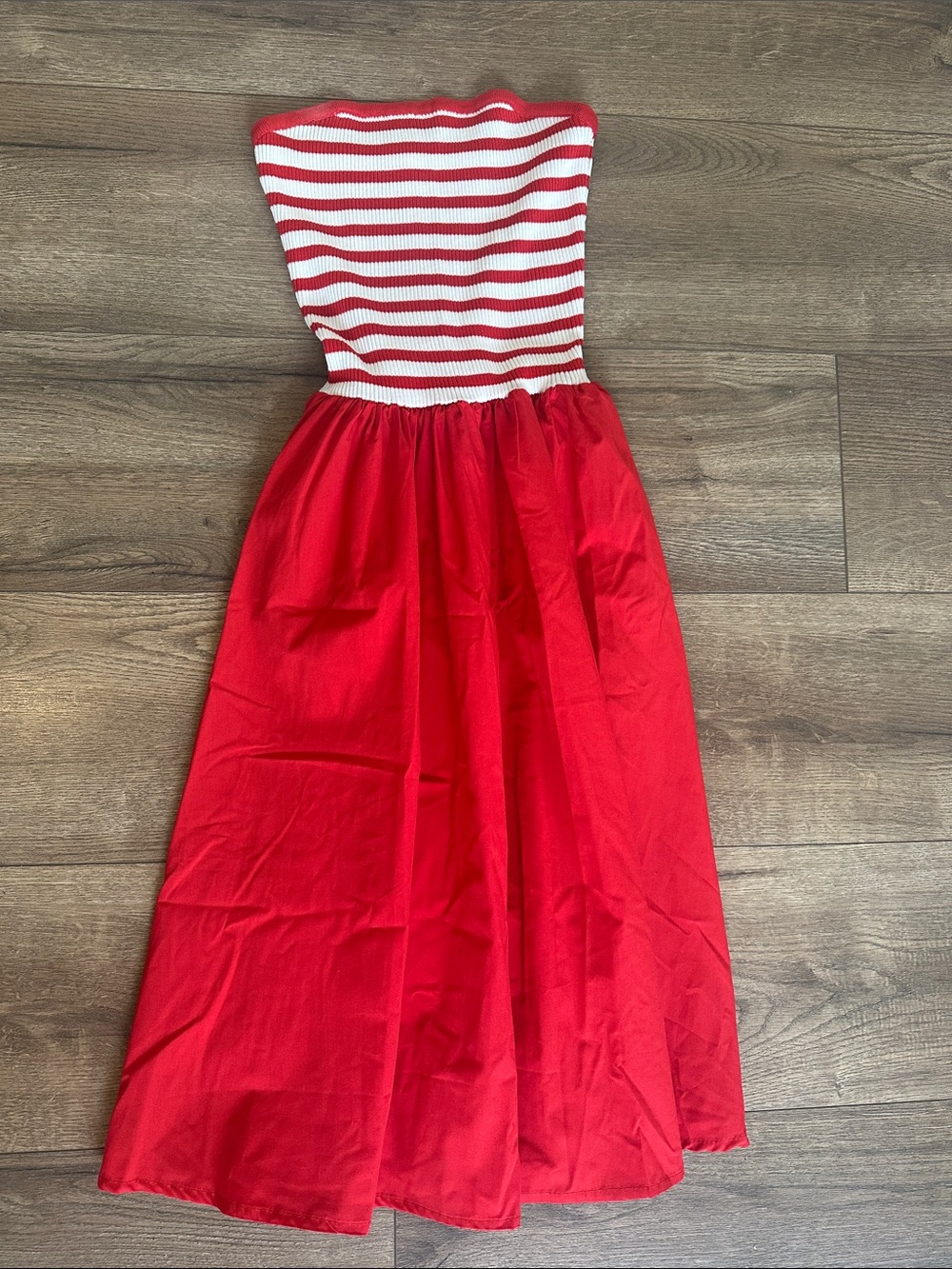 Like New Blu Pepper Red and White Striped Strapless knee high dress